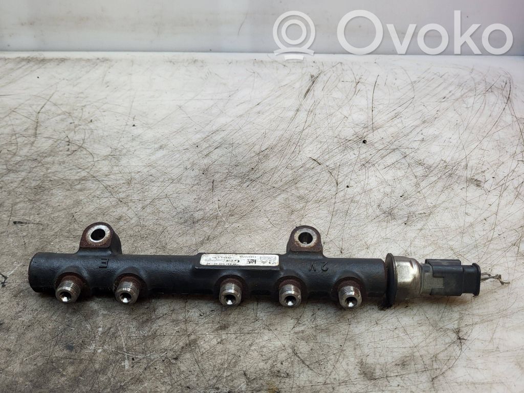 Citroen C4 II Listwa wtryskowa 