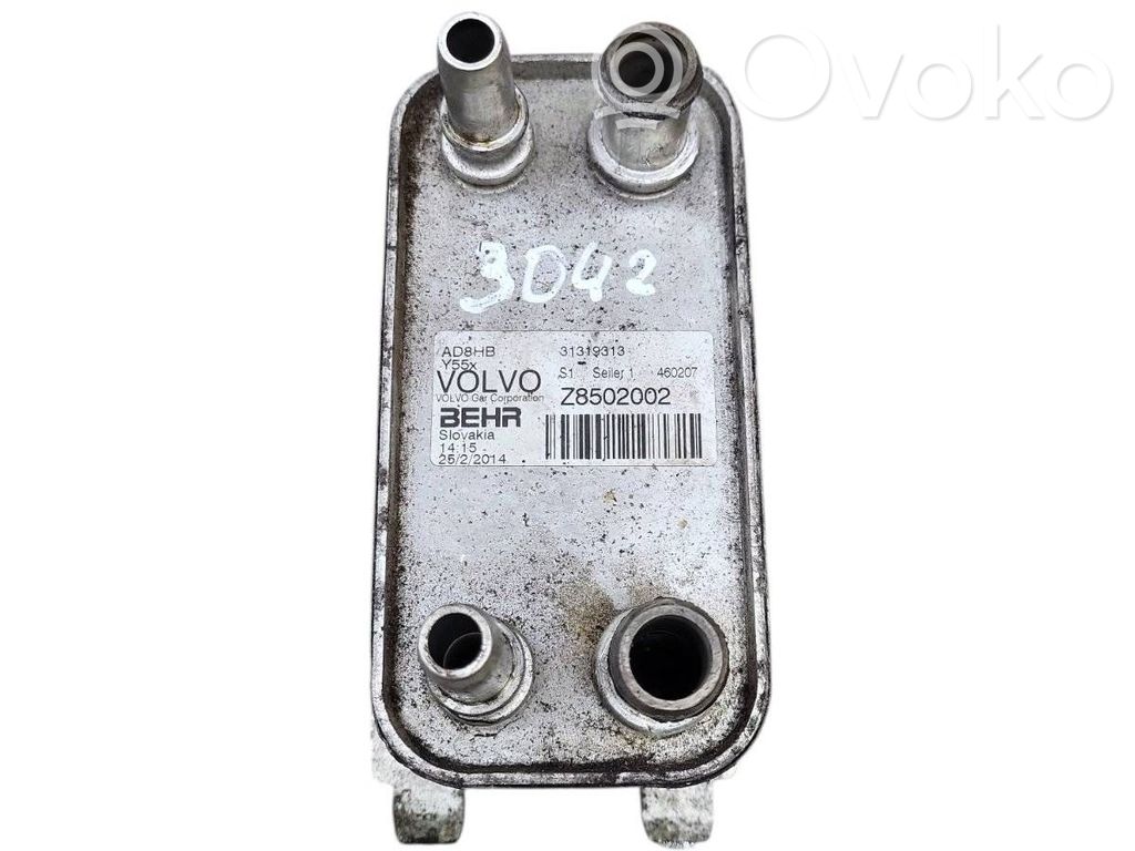Volvo V40 Radiatore dell’olio del motore 