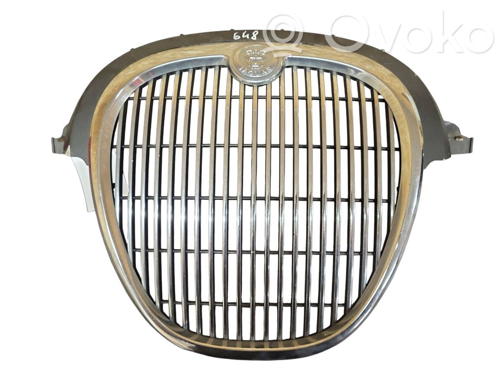 Jaguar S-Type Etupuskurin ylempi jäähdytinsäleikkö 