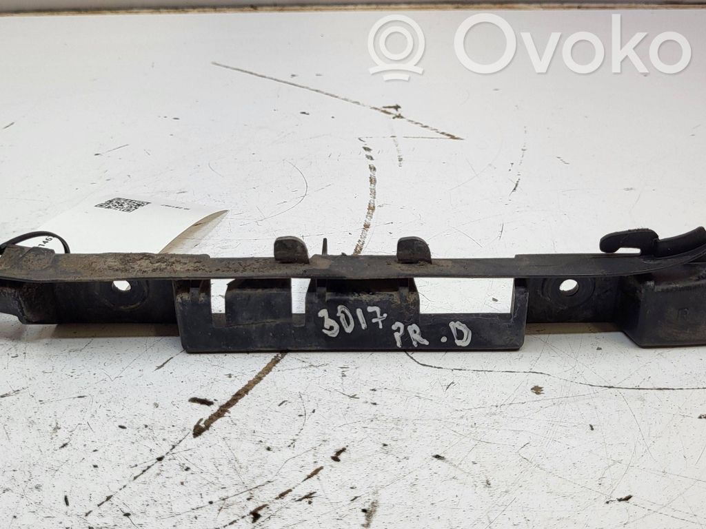 BMW 7 E65 E66 Supporto di montaggio del parafango 