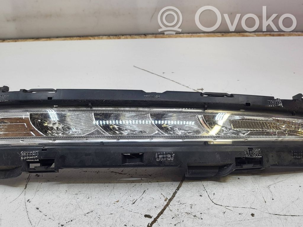 Ford Mondeo MK IV Proiector lumini zi LED 