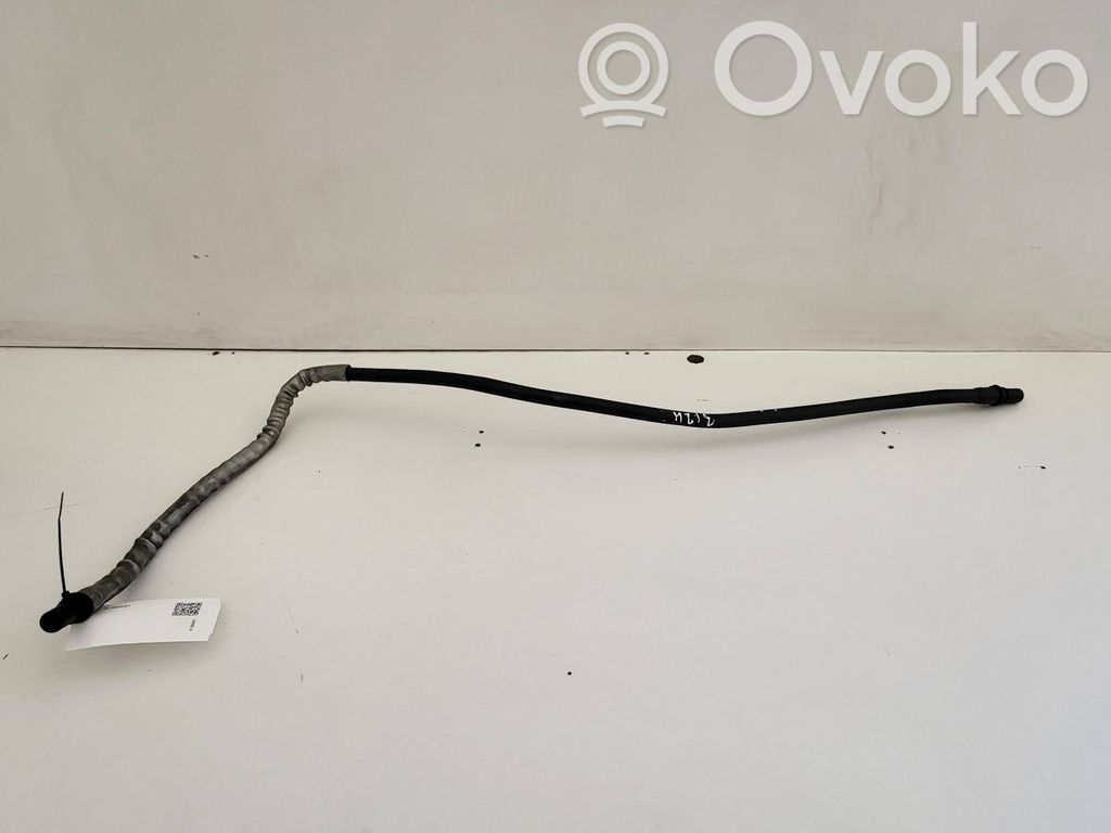 Volvo V60 Engine coolant pipe/hose 