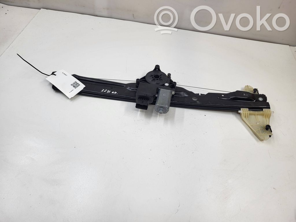 Opel Vivaro Macara ușă față cu motor 