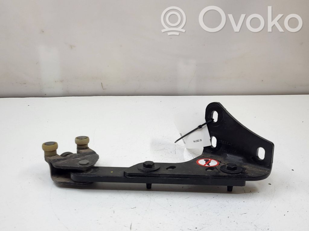 Opel Vivaro Balama/rolă inferioară ușă glisantă 