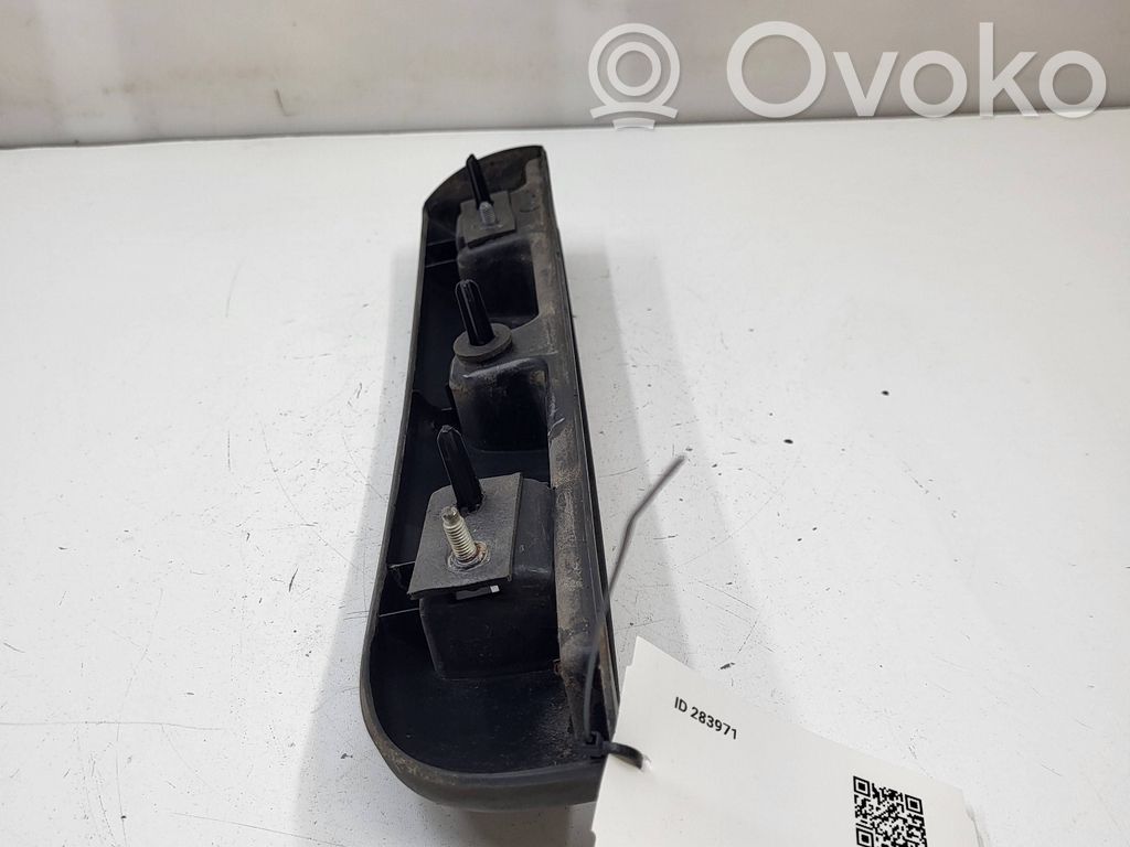 Dacia Logan I Tapițerie ușă încărcare (turnată) 