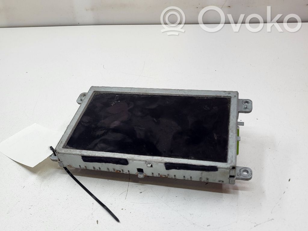 Audi A4 S4 B8 8K Monitor / wyświetlacz / ekran 