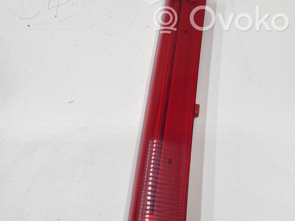 Troisième feu stop   8A6113A613AJ,8A6113A613BE,8A6113A613CE