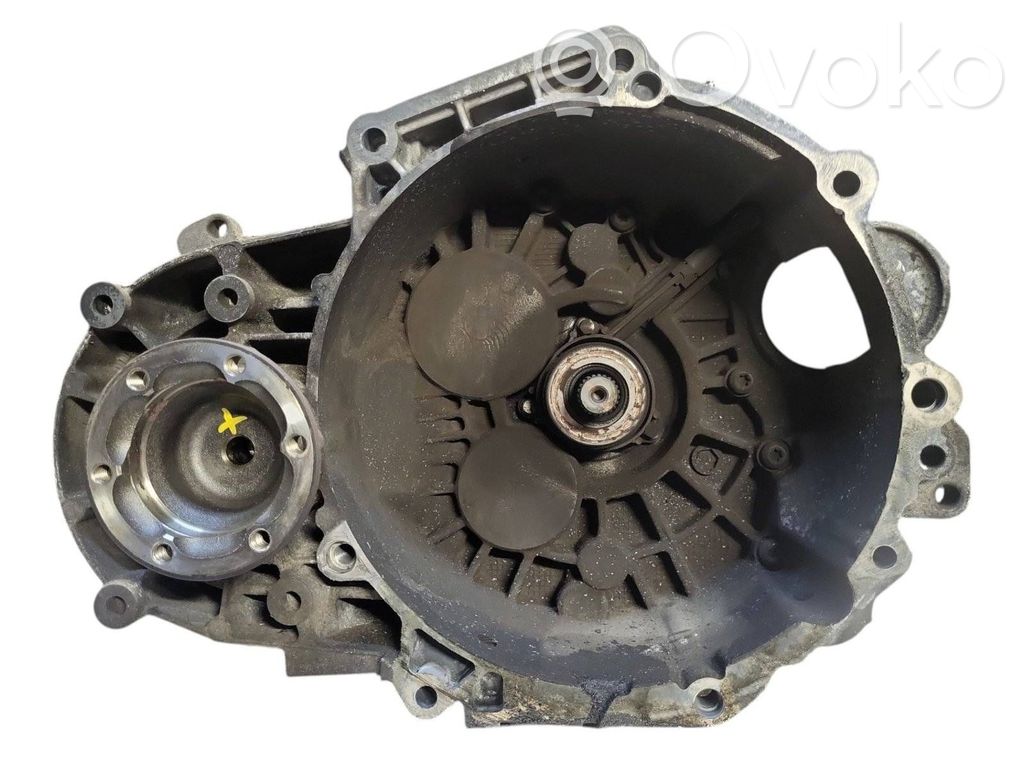 Volkswagen Golf VI Cutie viteze manuală cu 6 trepte 