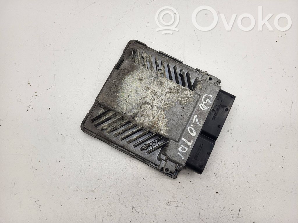 Volkswagen PASSAT B6 Unitate/modul de control motor 