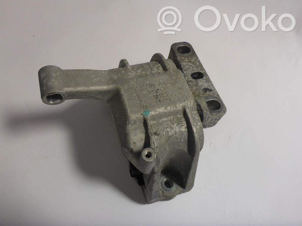 Audi Q3 8U Engine mount vacuum valve 