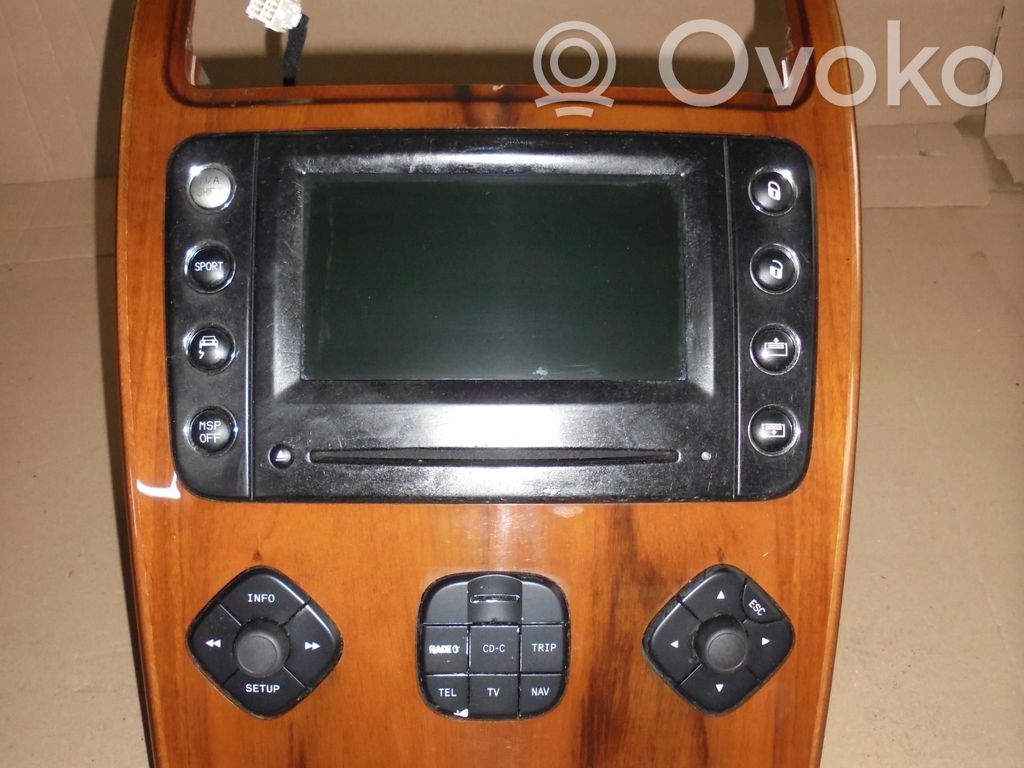 Maserati Quattroporte Konsola środkowa / Radio / GPS 