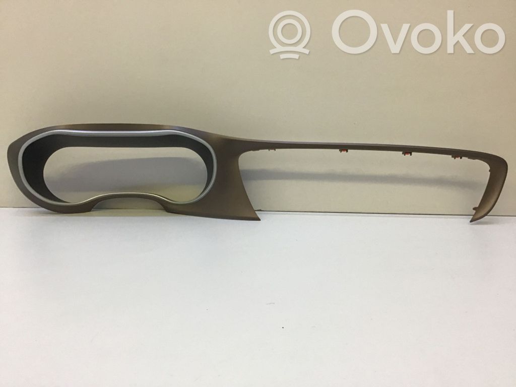Chrysler Pacifica Dashboard trim 