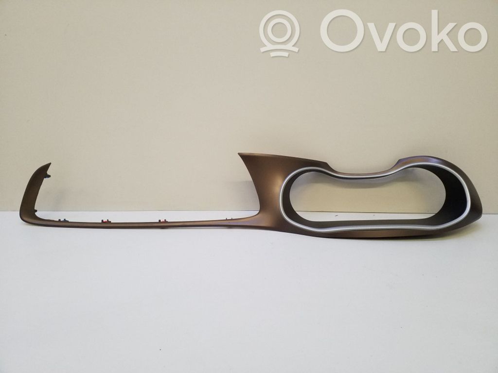 Chrysler Pacifica Dashboard trim 