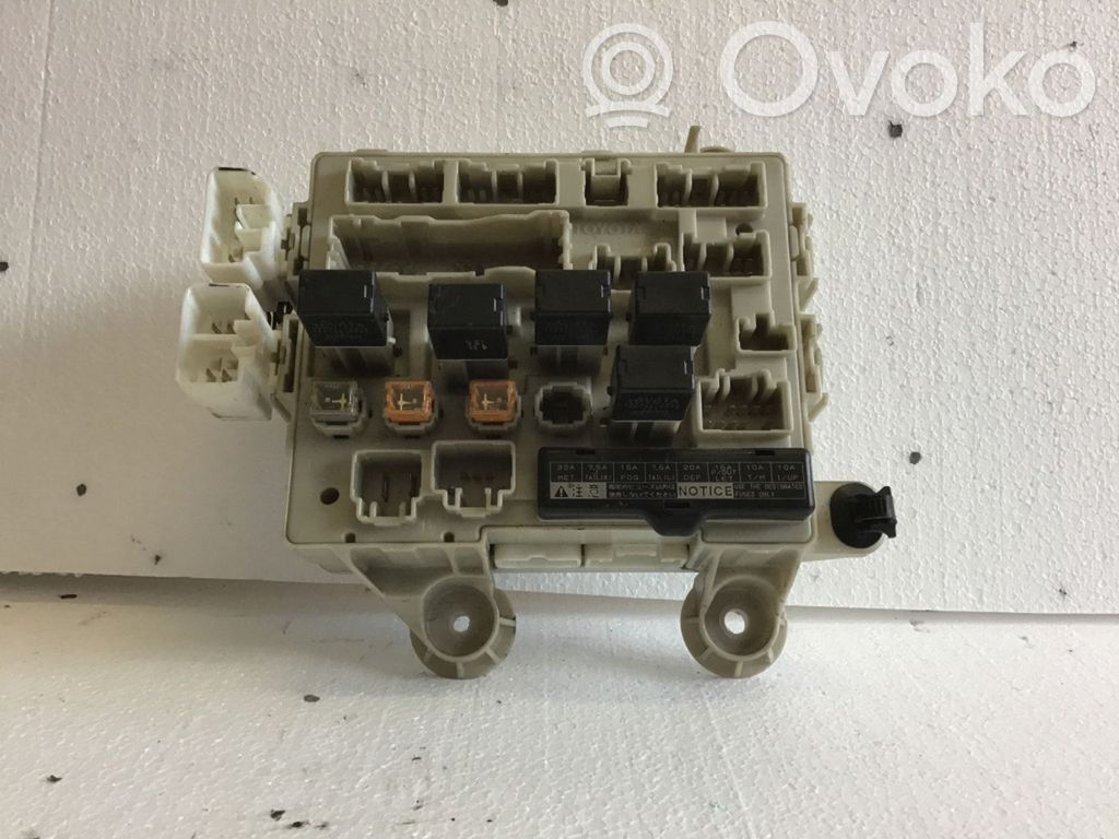 Toyota Previa (XR30, XR40) II Sulakemoduuli 