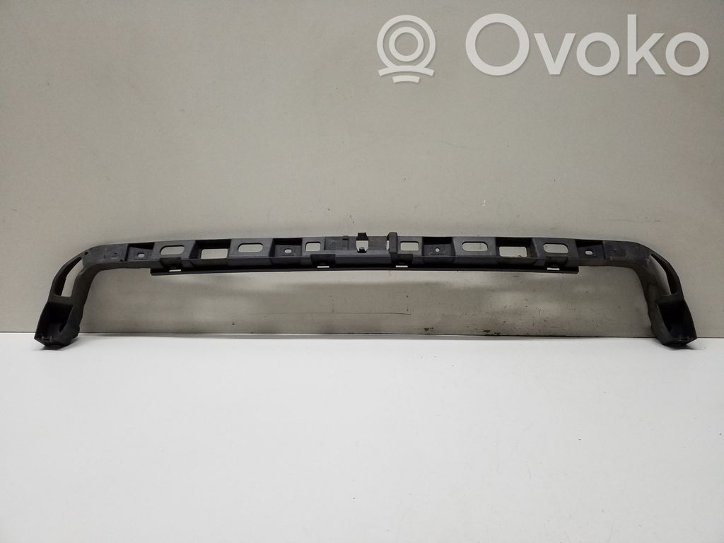 Volkswagen PASSAT B6 Soporte de montaje del parachoques trasero 