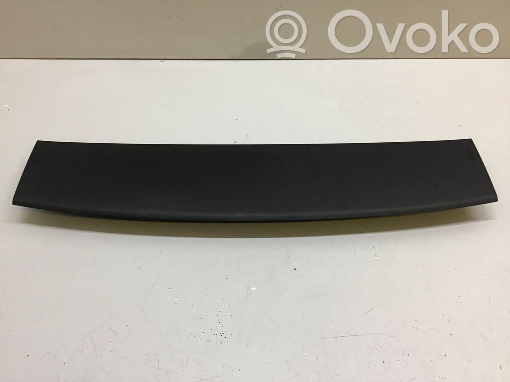 Citroen DS7 Crossback Tailgate trim 