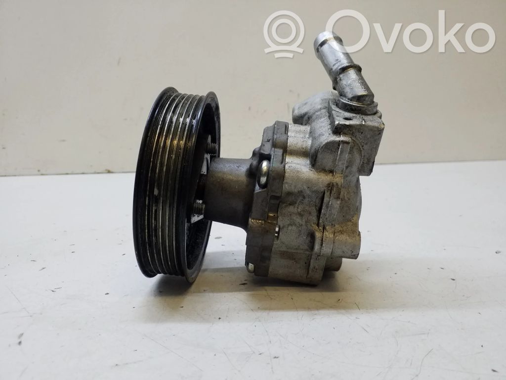 Audi A4 S4 B7 8E 8H Bomba de dirección hidráulica 