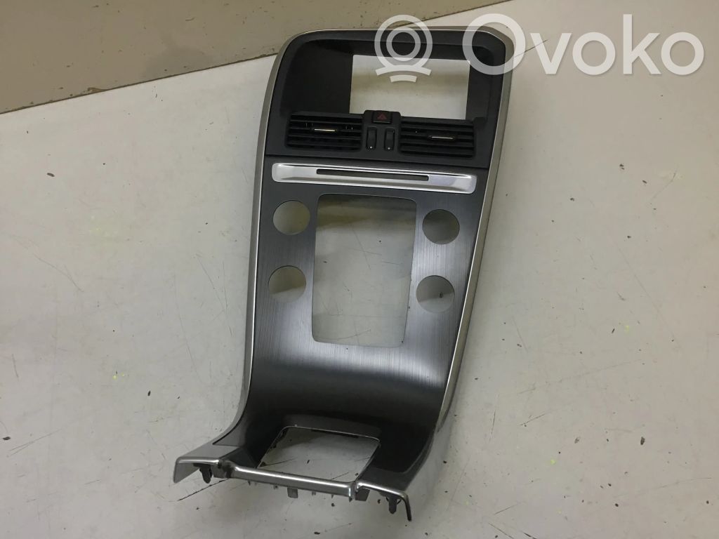 Volvo XC60 Climate control/heater control trim 