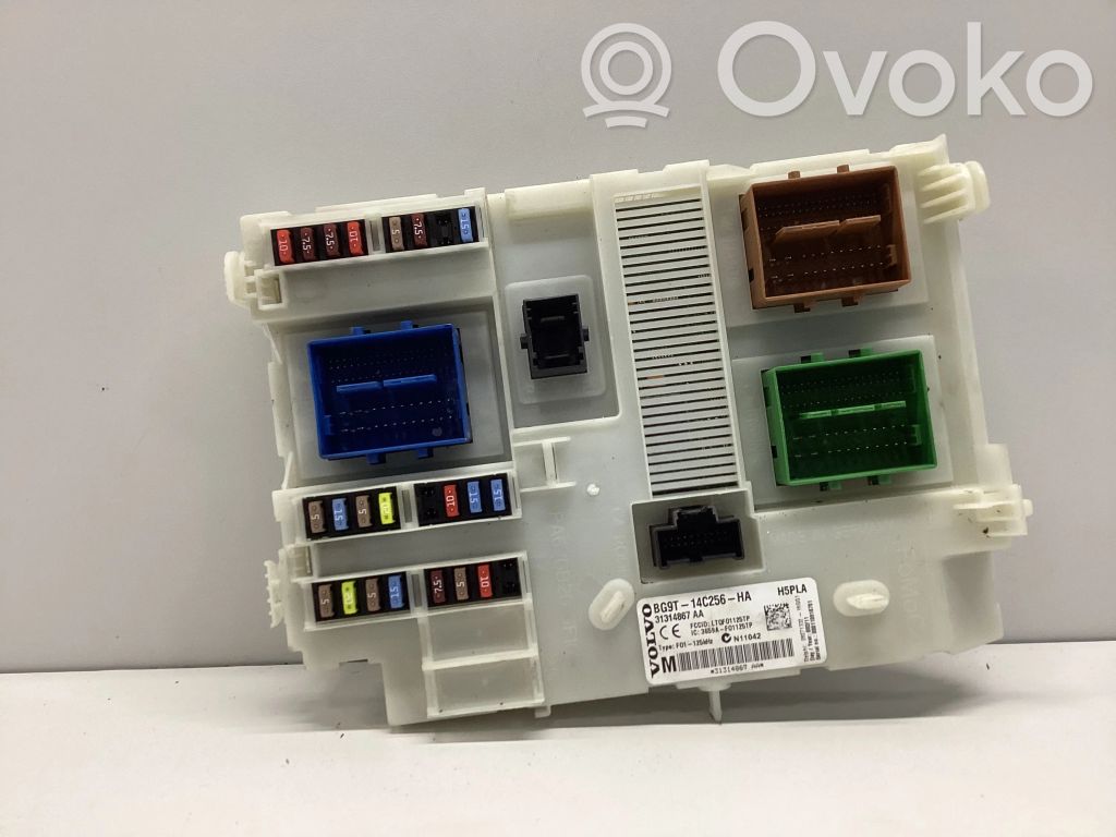 Volvo V70 Sulakemoduuli 