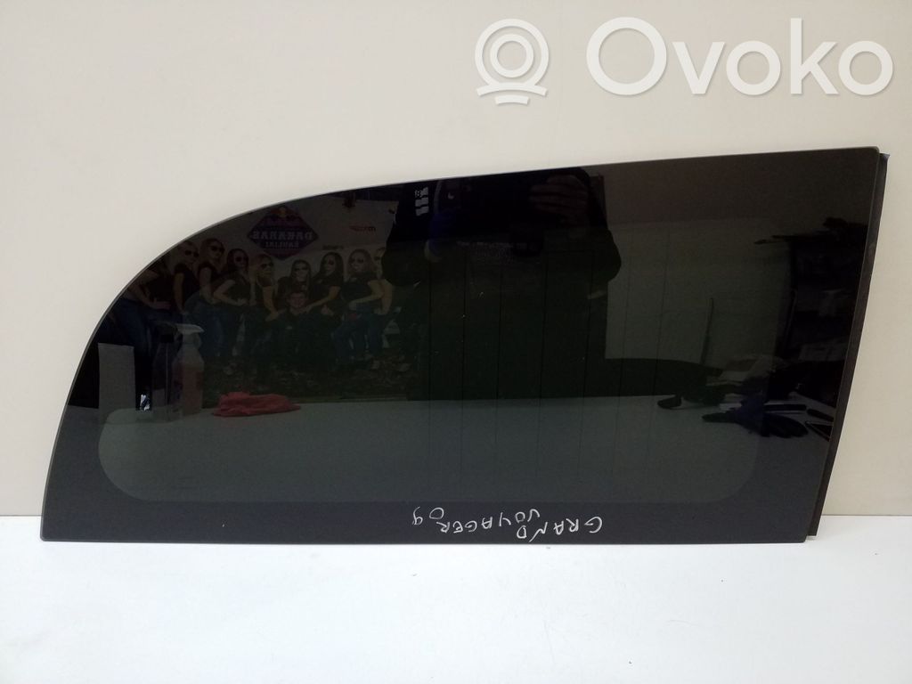 Chrysler Voyager Vidrio lateral trasero 