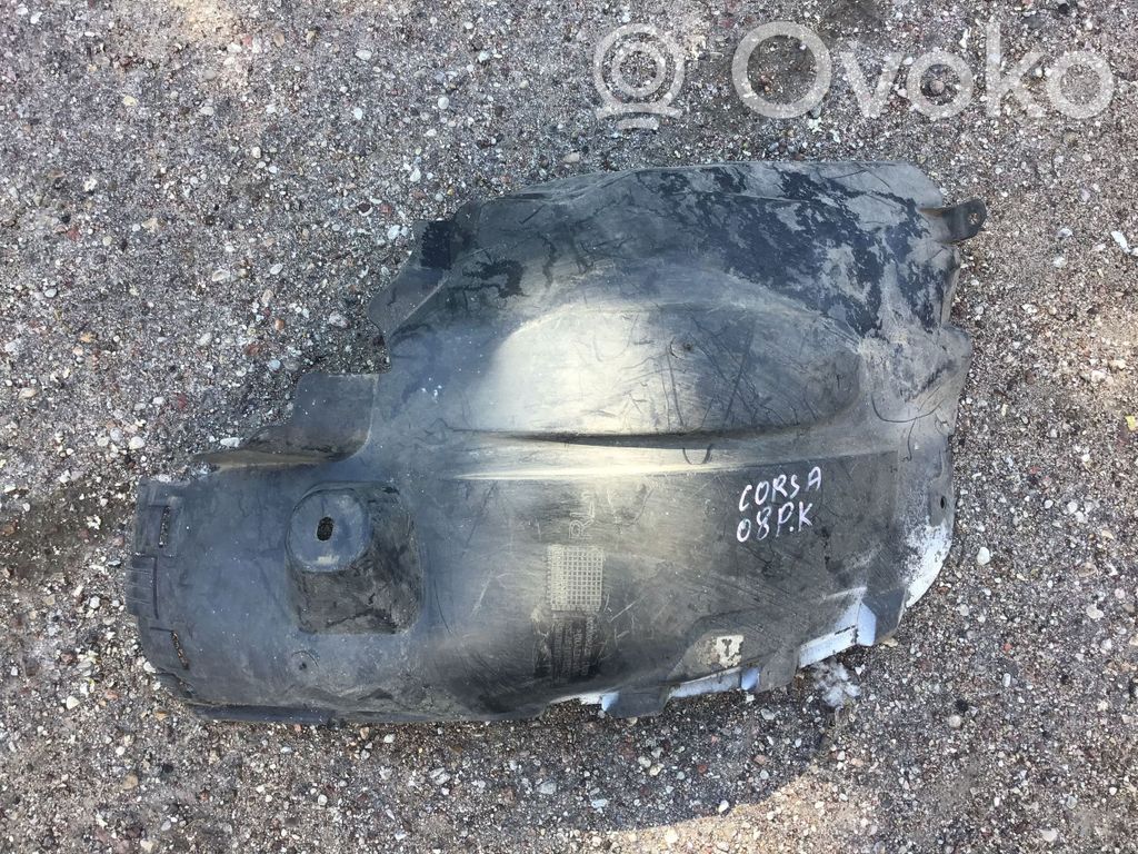 Opel Corsa D Nadkole przednie 