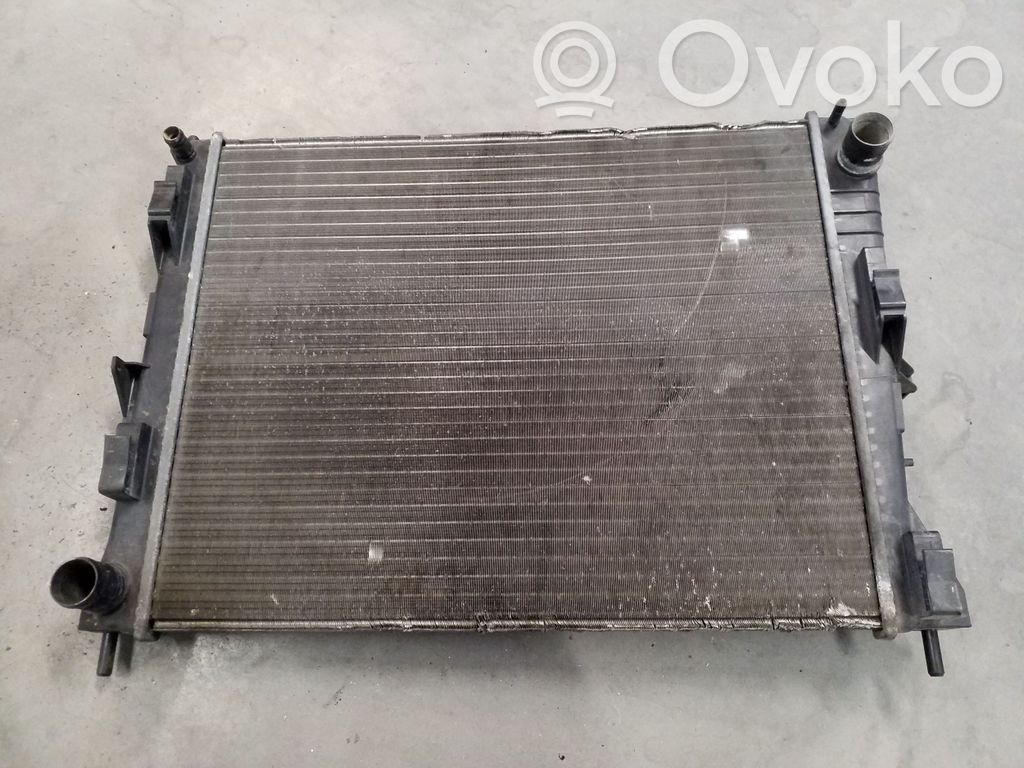 Renault Clio III Coolant radiator 