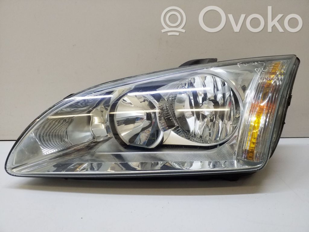 Ford Focus Scheinwerfer 