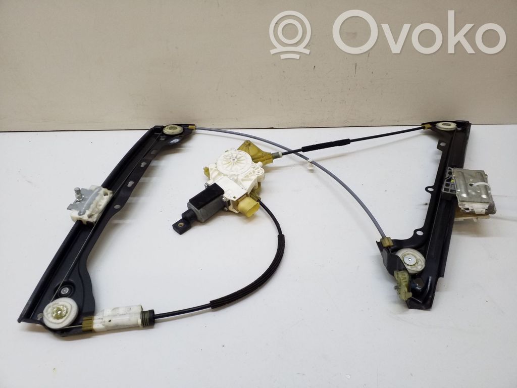 BMW 3 E92 E93 Front door window regulator with motor 