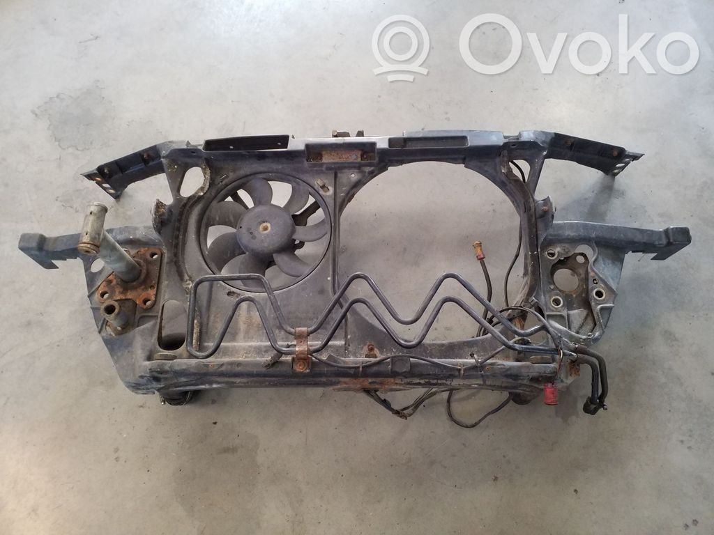 Audi A6 S6 C5 4B Radiatorių panelė 