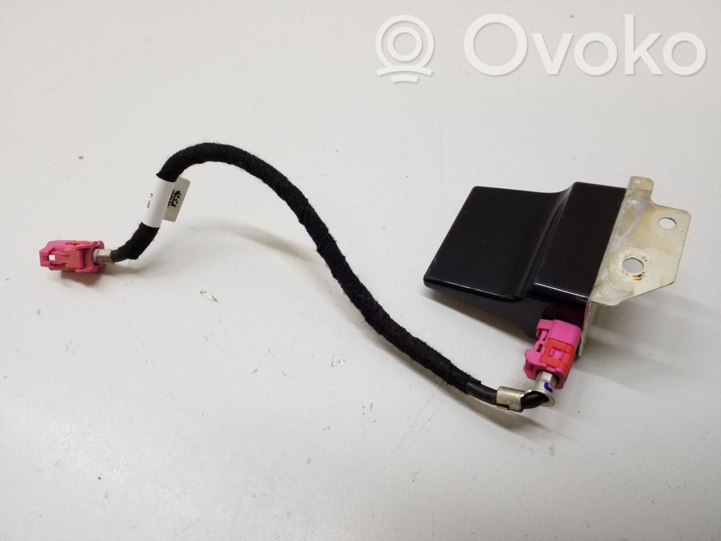 Dodge Challenger Antena aérea GPS 