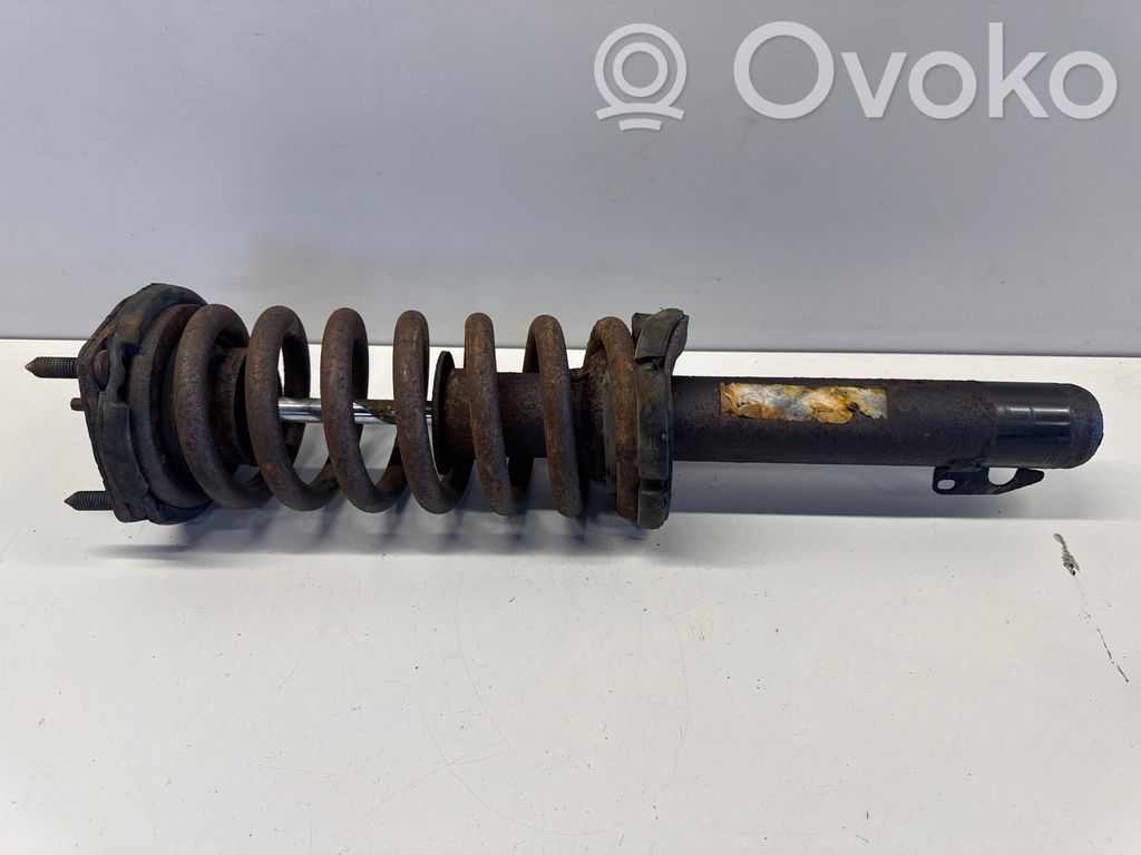 Jeep Commander Etuiskunvaimennin kierrejousella 