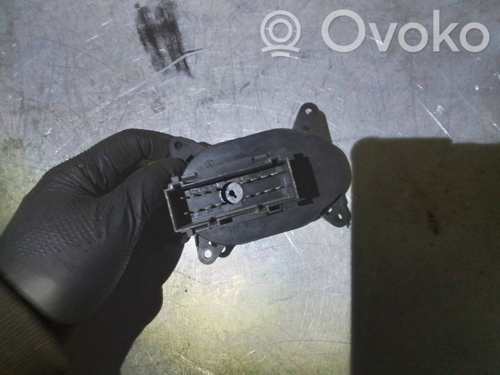 Light switch   YC1T13A024AB