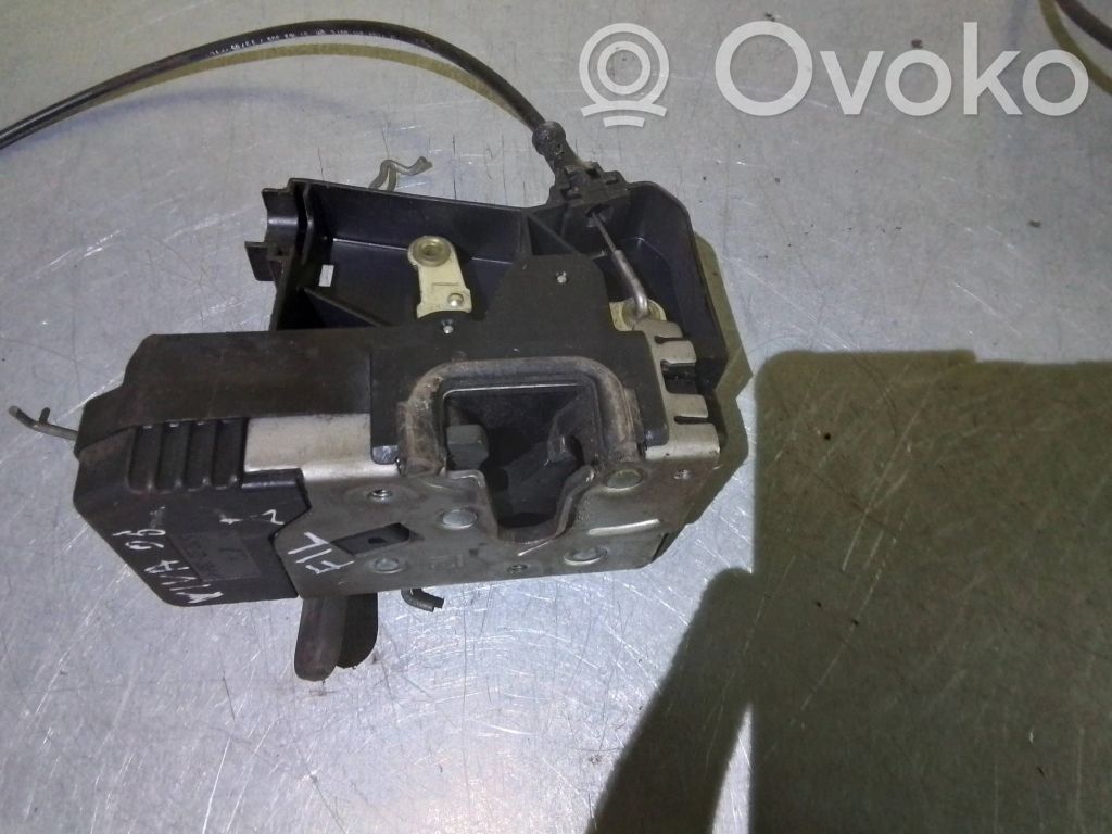 Renault Trafic II (X83) Front door lock 