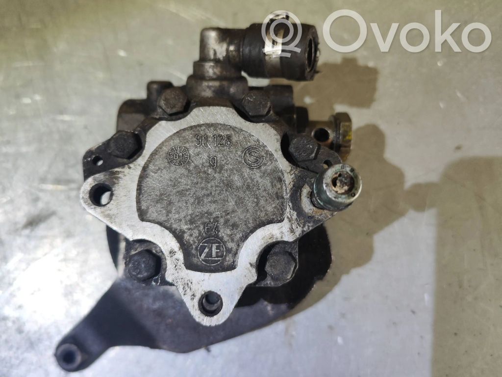 Audi A4 S4 B5 8D Насос усилителя руля 