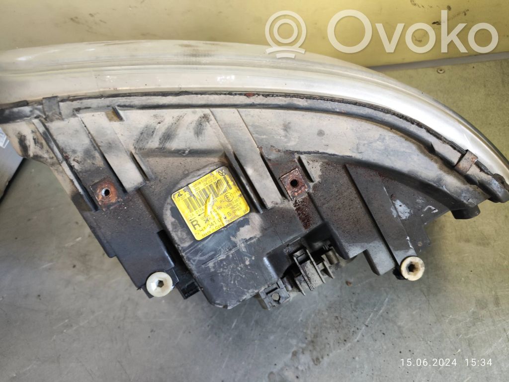Volkswagen Transporter - Caravelle T5 Lampa przednia 