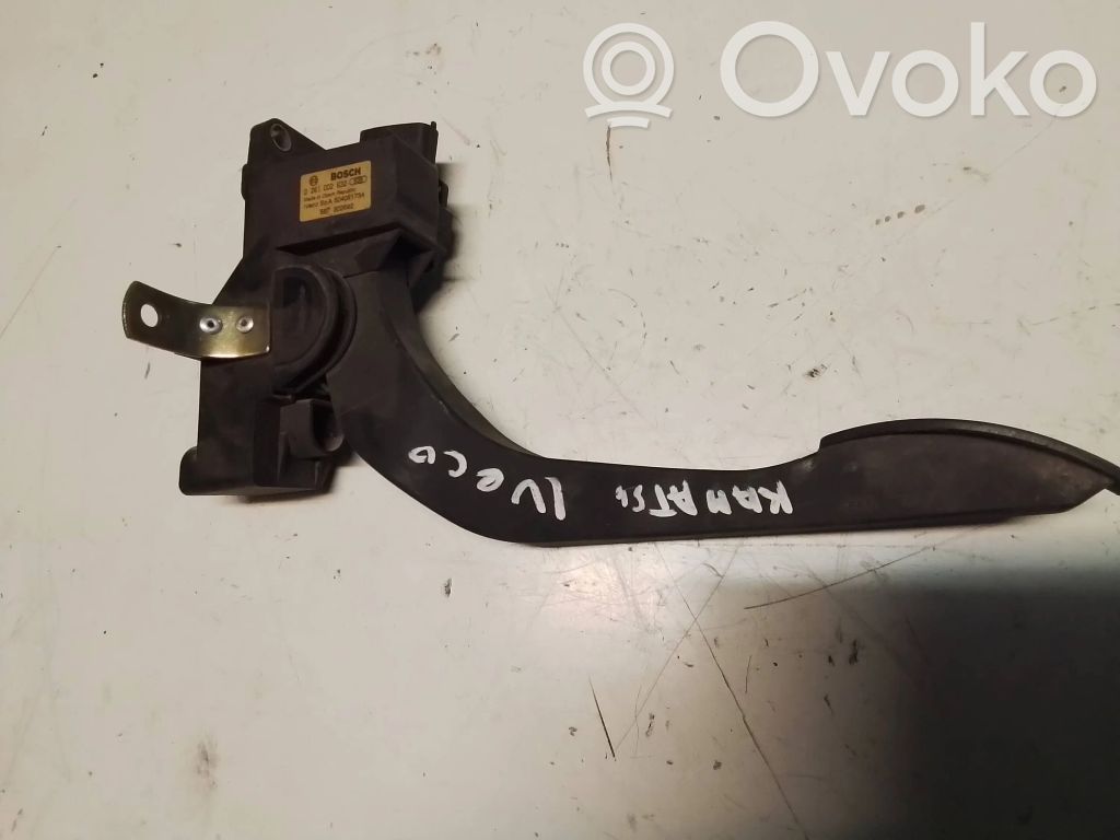 Iveco Daily 35.8 - 9 Accelerator throttle pedal 