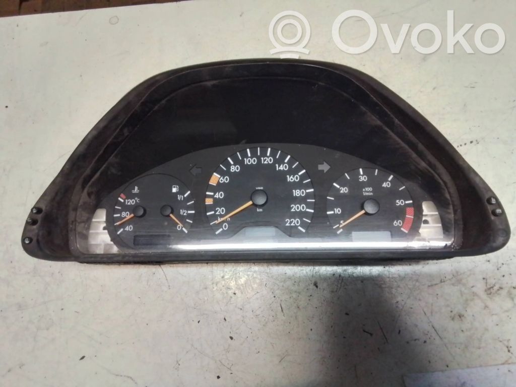 Mercedes-Benz E W210 Speedometer (instrument cluster) 