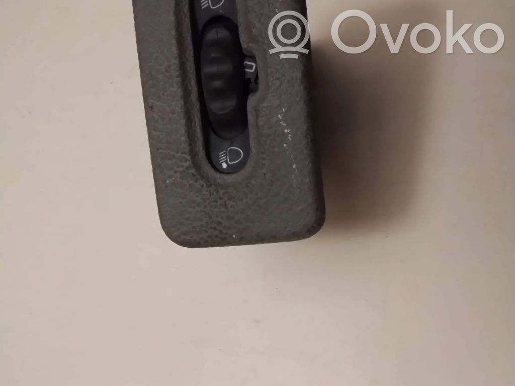 Renault Master II Headlight level height control switch 