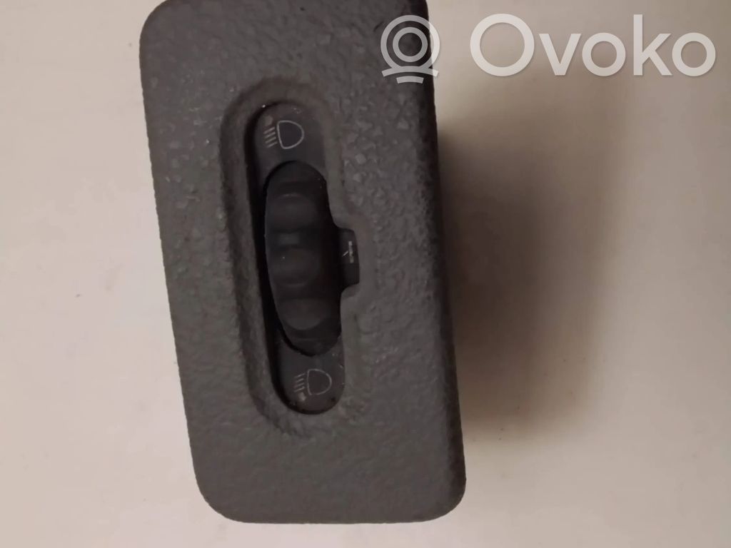 Renault Master II Headlight level height control switch 