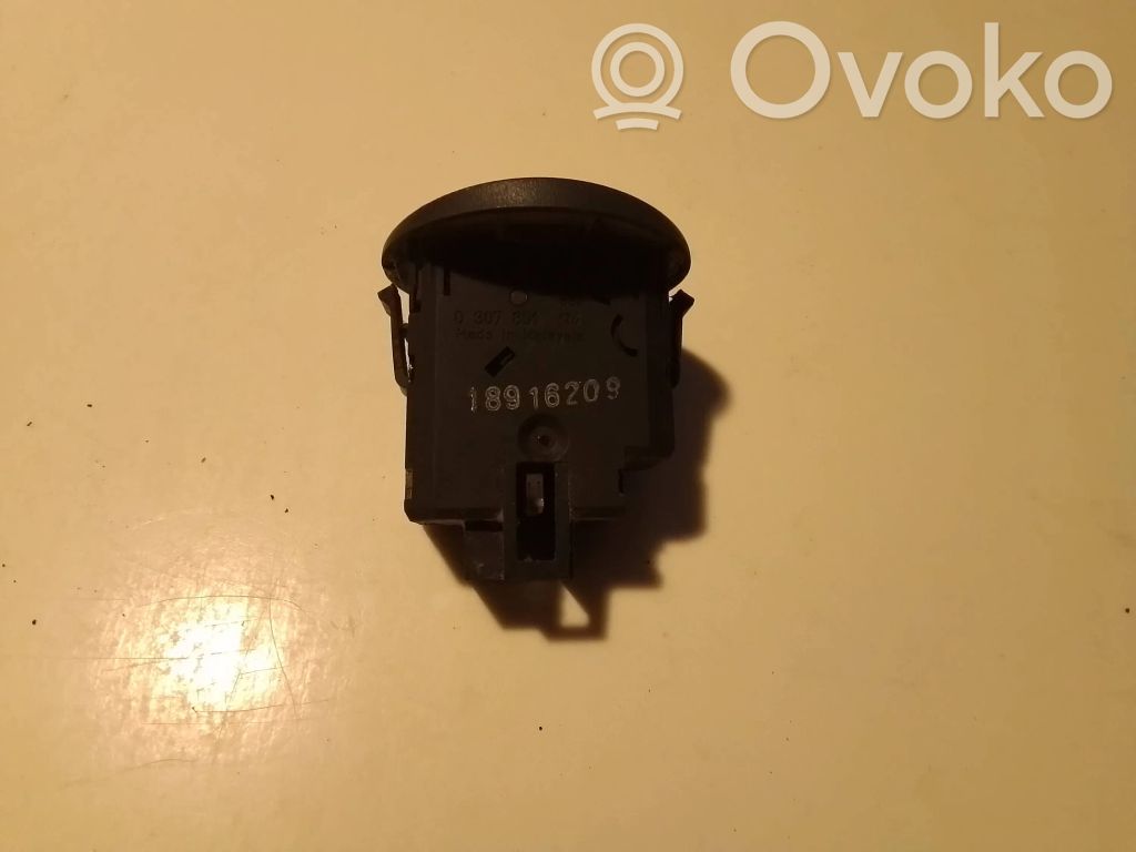 Iveco Daily 35 - 40.10 Headlight level height control switch 