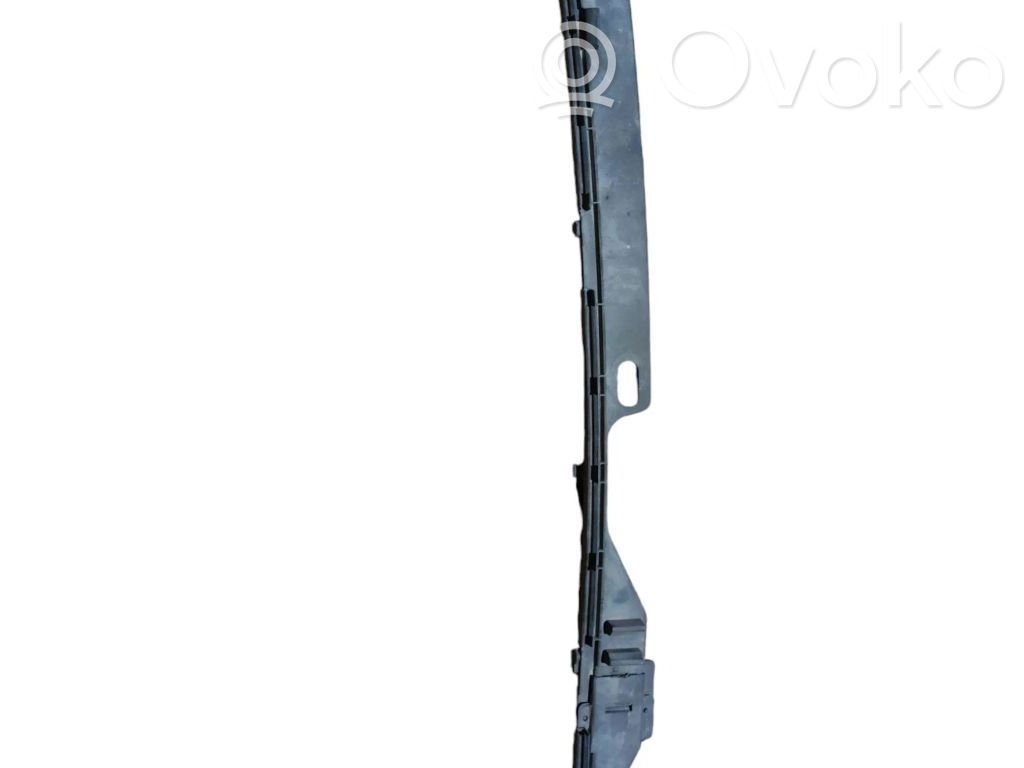 Opel Vivaro Podszybie przednie 