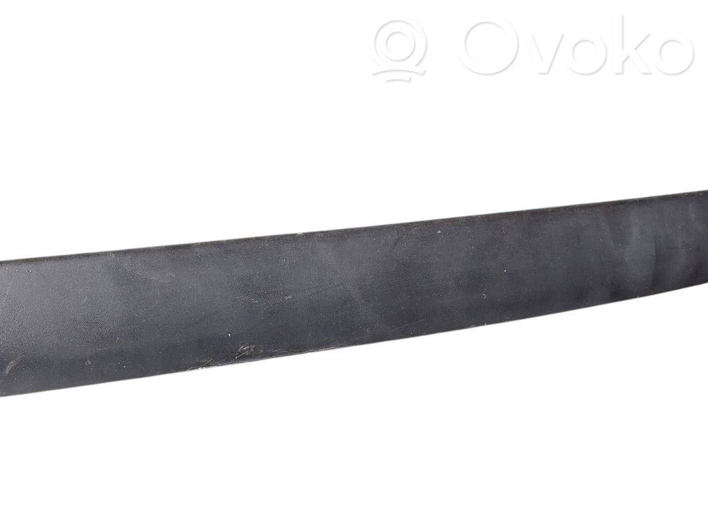 Renault Master II Trunk door license plate light bar 