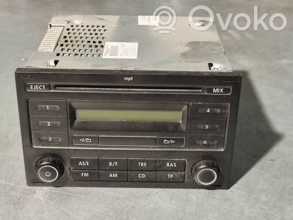 Panel / Radioodtwarzacz CD/DVD/GPS   7H0035152FC,7H0035152F,VWZ4Z4G5251019