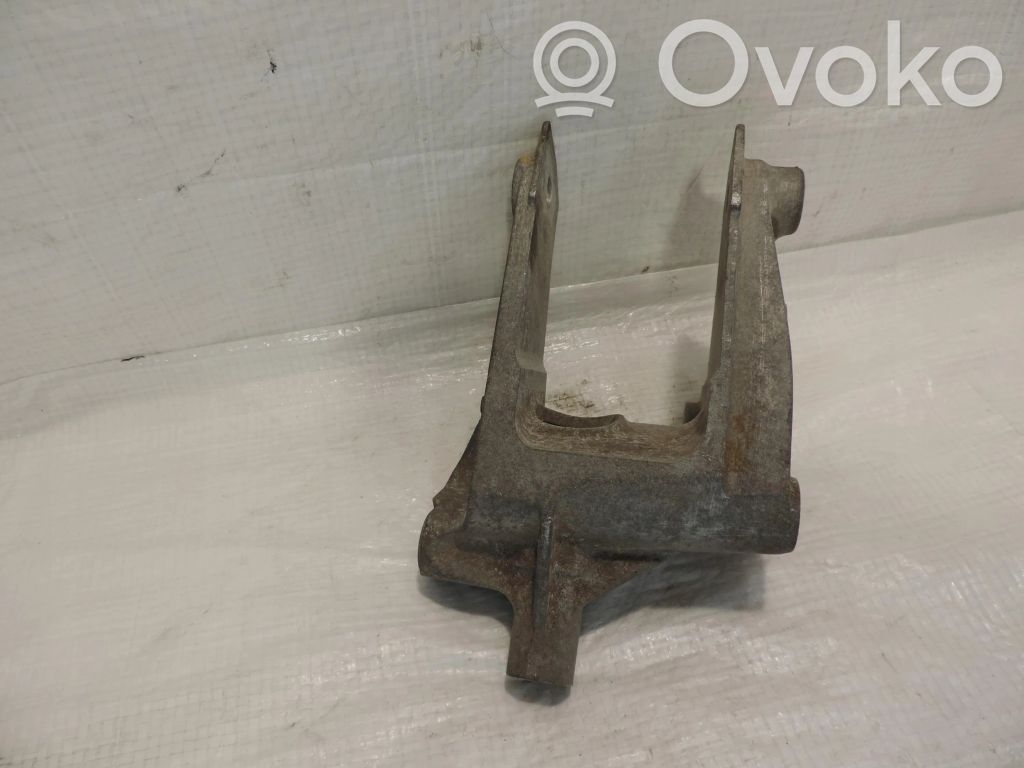 Opel Antara Engine mounting bracket 