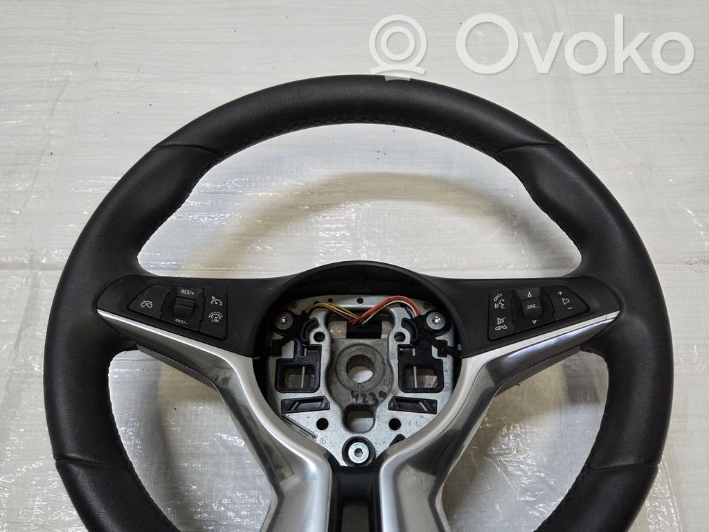 Opel Adam Stūre 