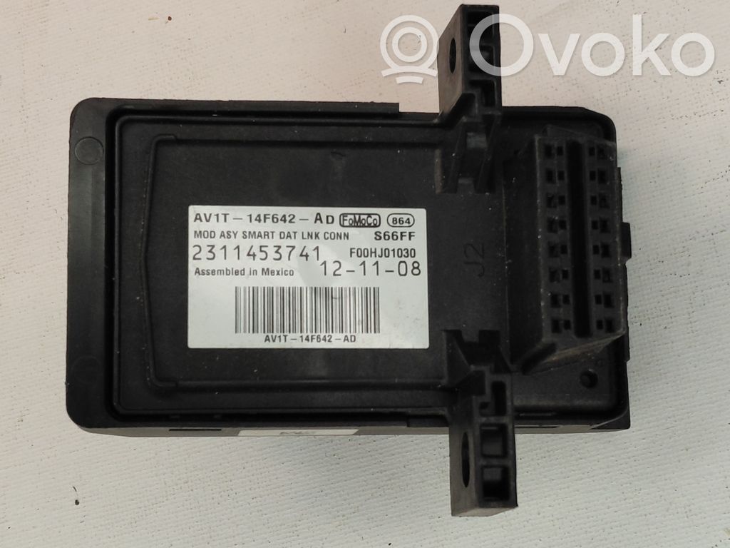 Ford B-MAX USB socket connector 