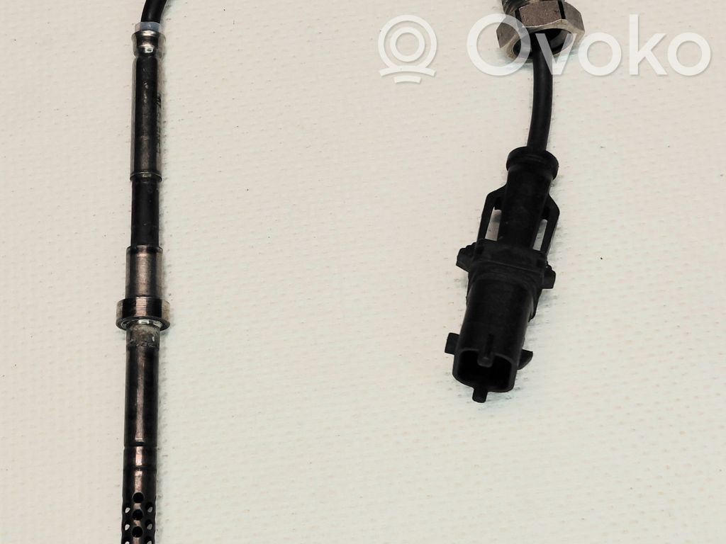 Opel Astra J Exhaust gas temperature sensor 