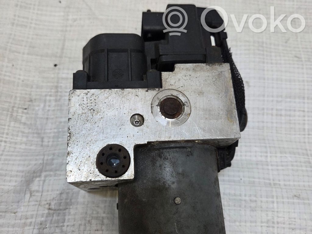Nissan Terrano ABS valdymo blokas 