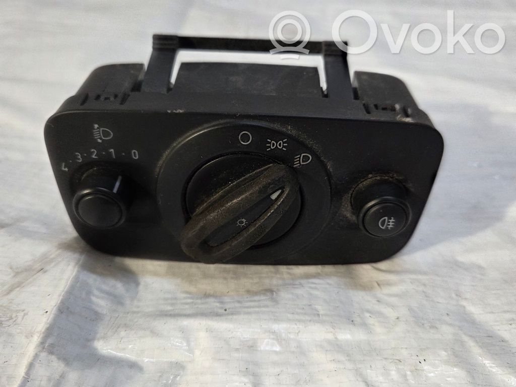 Ford Fiesta Light switch 