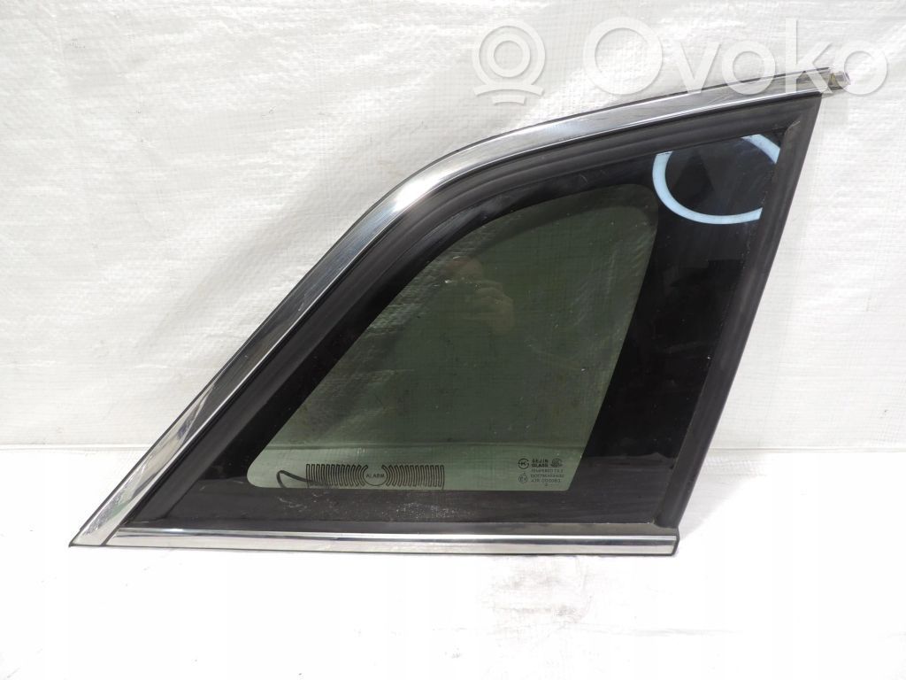 Opel Antara Rear side window 